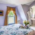 Heartwood Inn