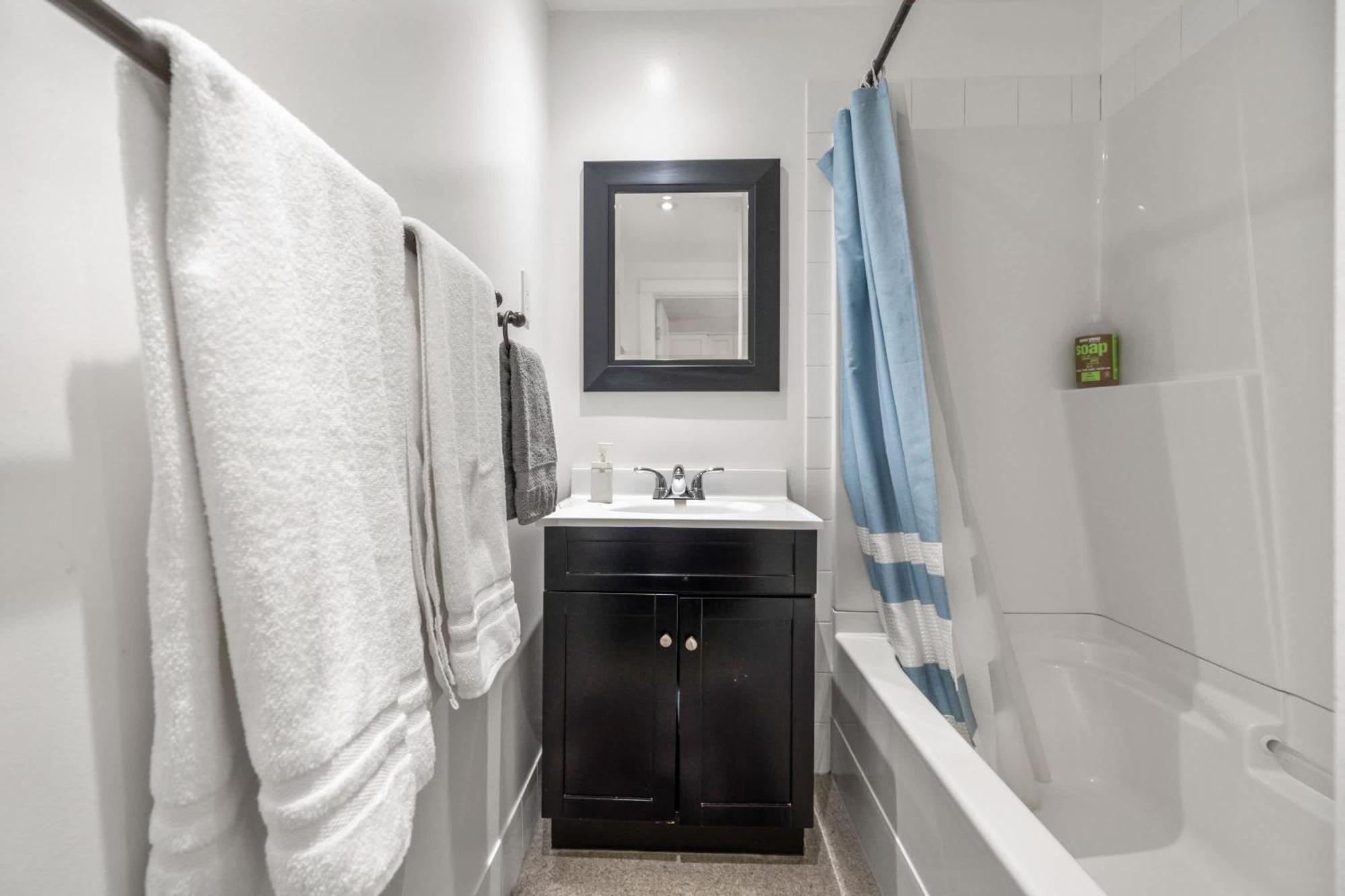 Dinos Last Post - Family Friendly 4 Bedrooms Drumheller
