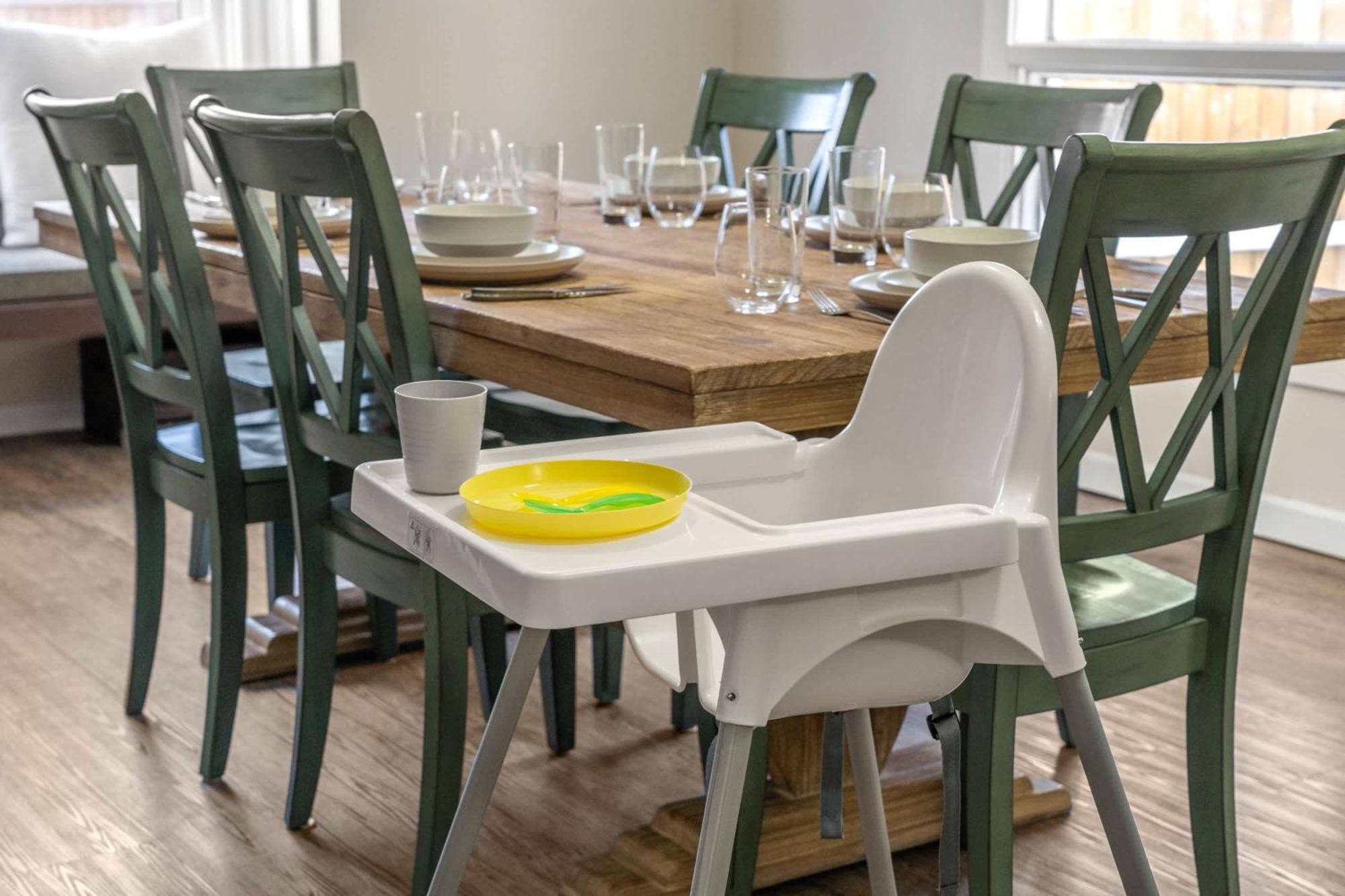 Dinos Last Post - Family Friendly 4 Bedrooms Drumheller