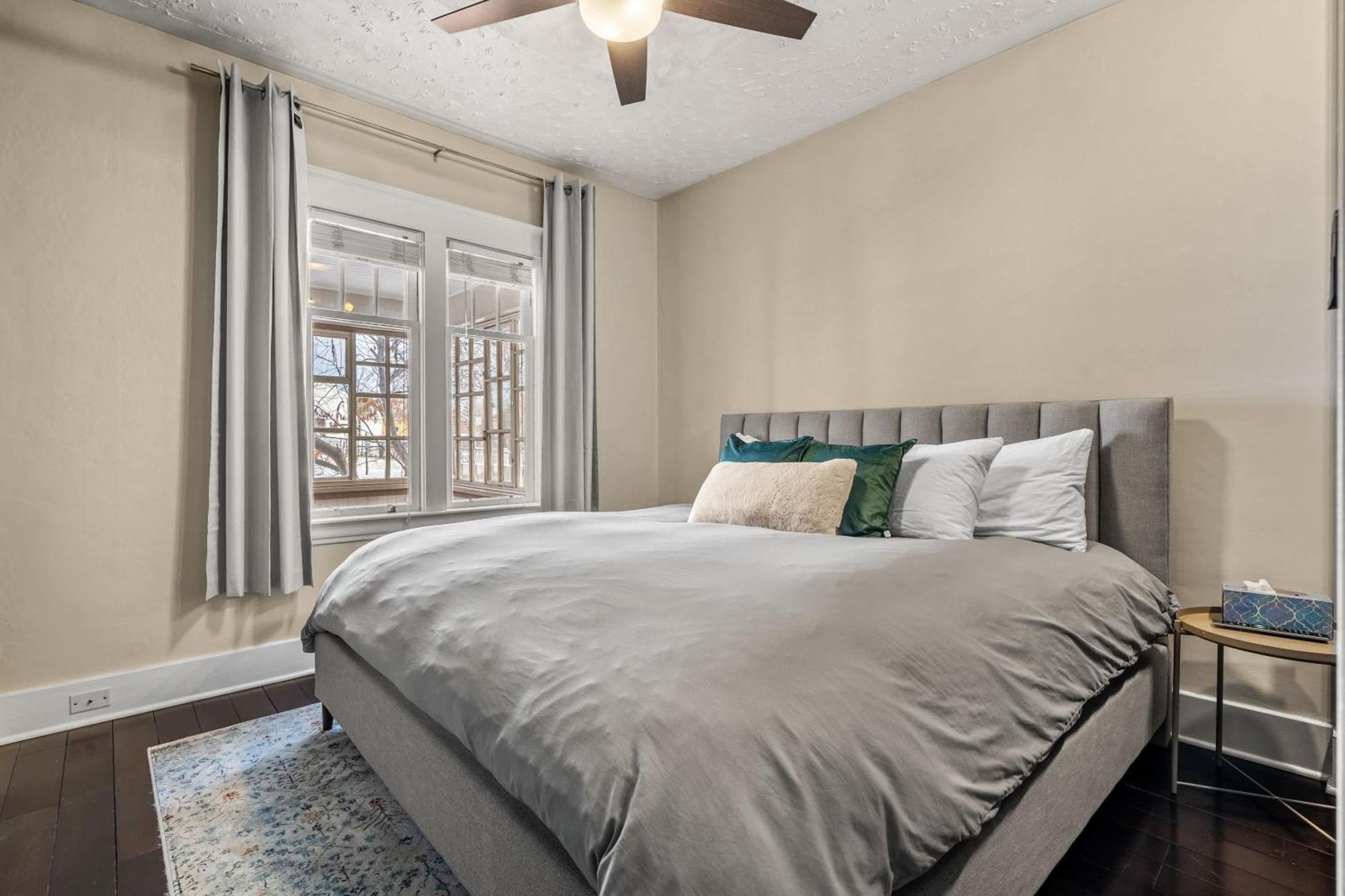 Dinos Last Post - Family Friendly 4 Bedrooms Drumheller