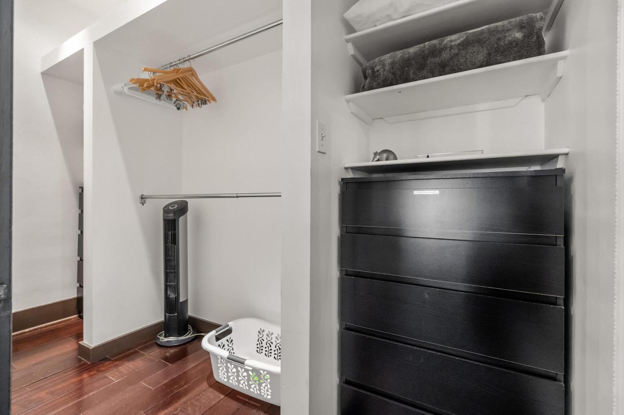 Dinos Last Post - Family Friendly 4 Bedrooms Drumheller