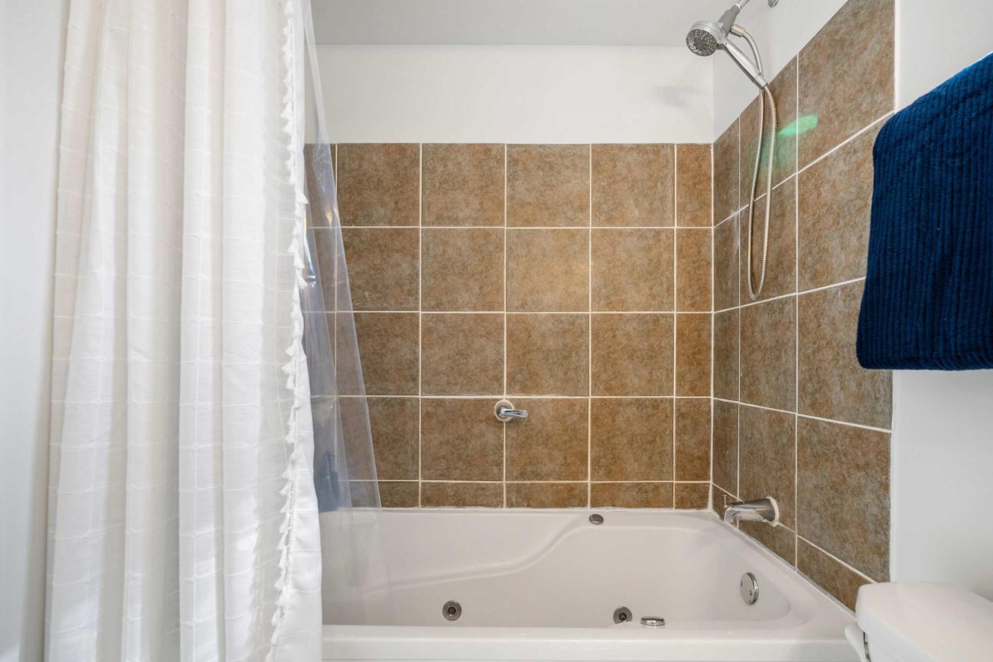 Bluebird 3 Bedroom In The Heart Of *