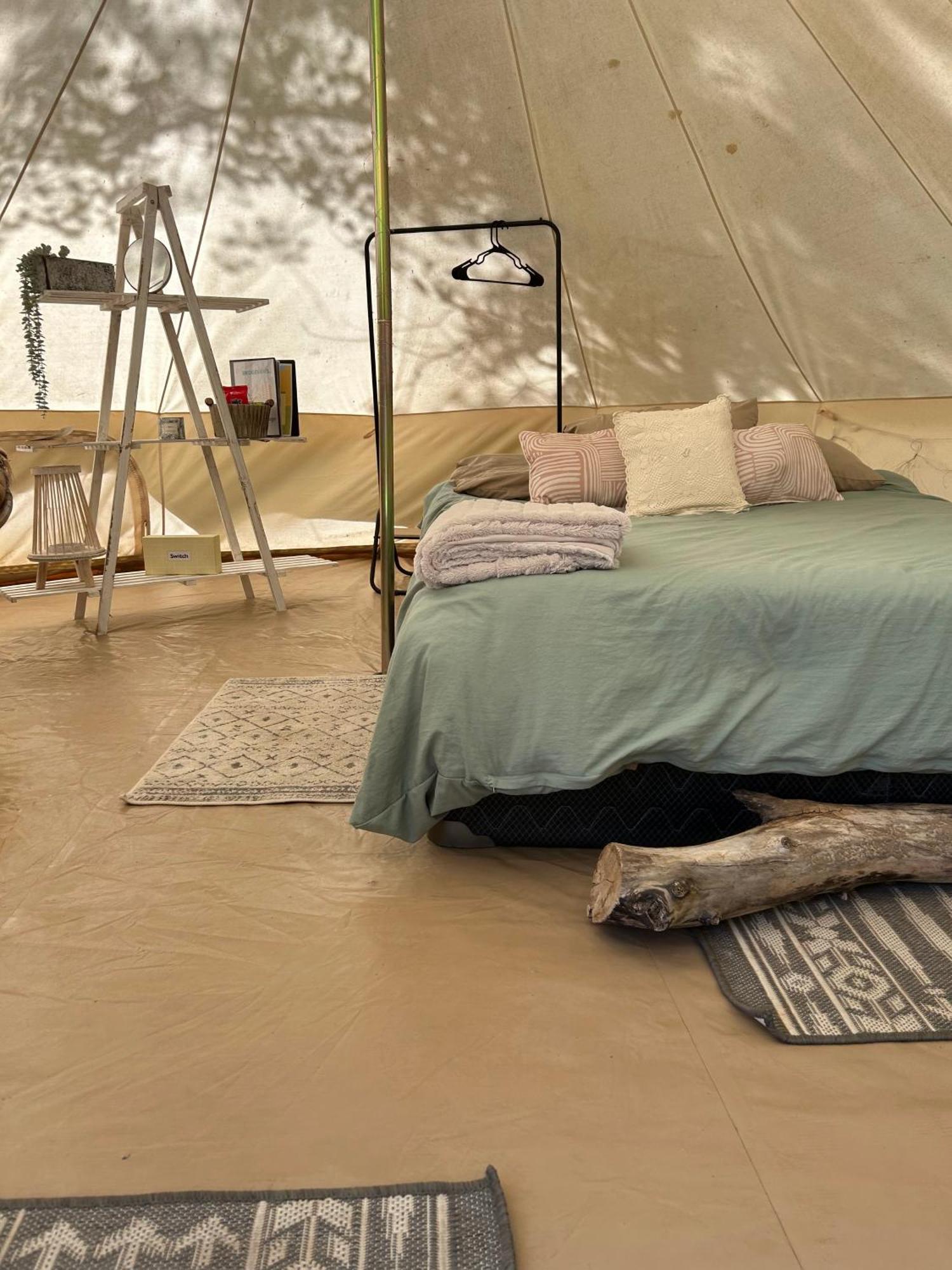 Luxury tent #y3 Willow Tree Yurt *