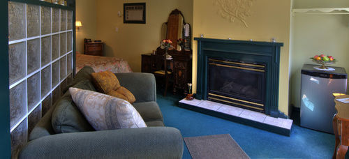 Heartwood Inn 3*
