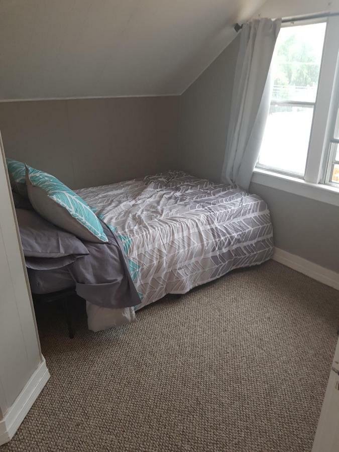 Duplex With A View Apartment Drumheller