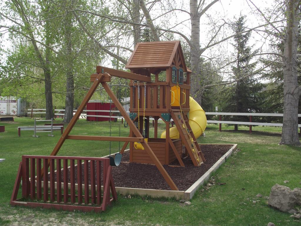 Campsite Dinosaur Trail Rv & Cabins Drumheller